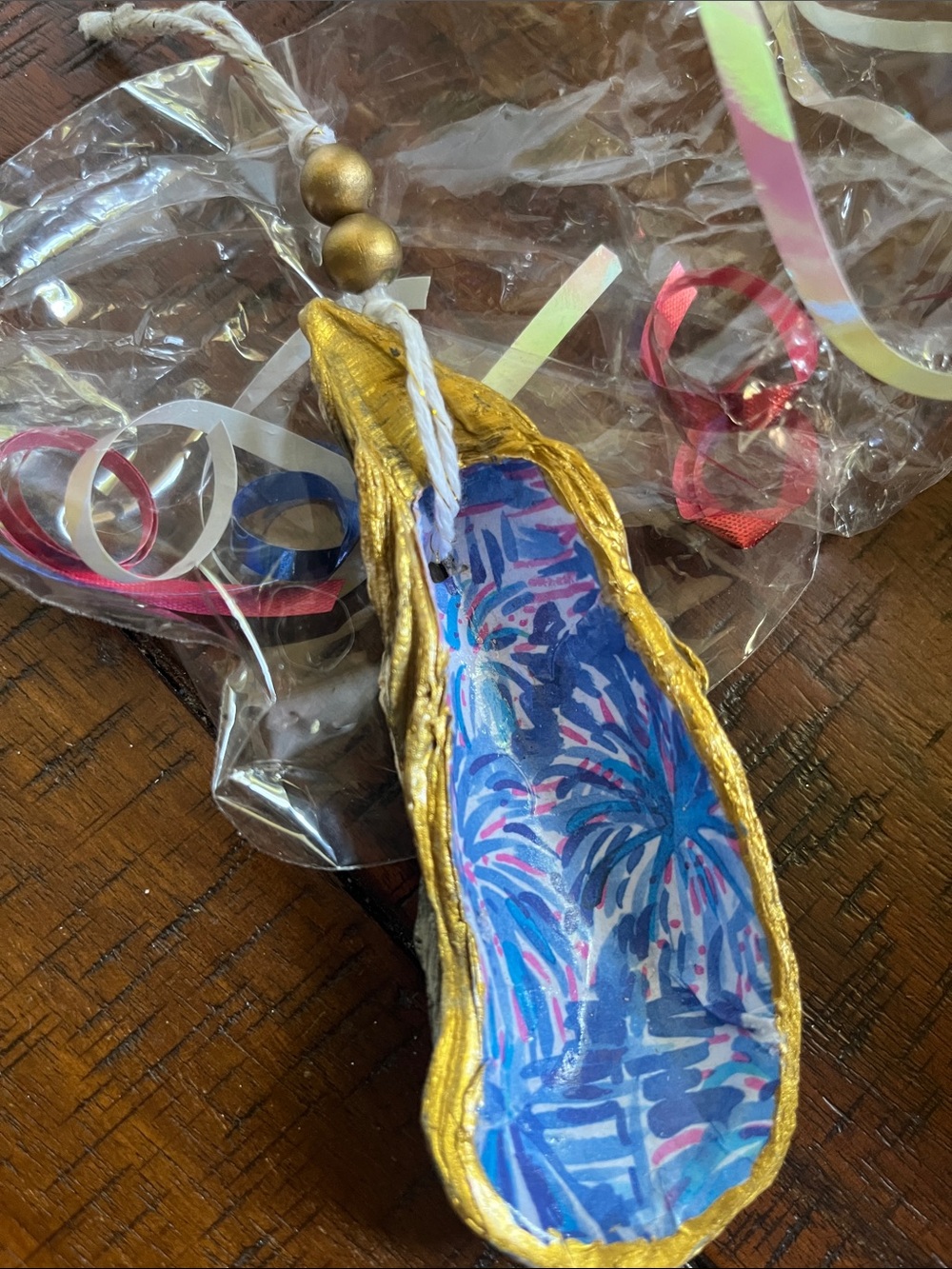 Lilly Pulitzer Oyster Shell  ❤️🤍💙